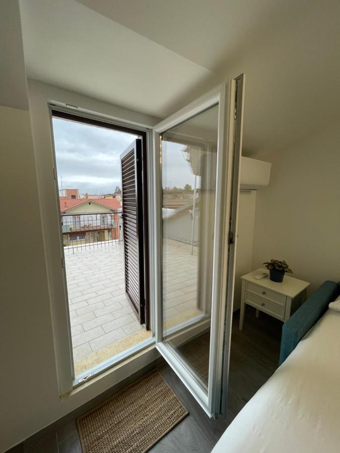 Minu, The Tiny House! Apartment Рим Екстериор снимка