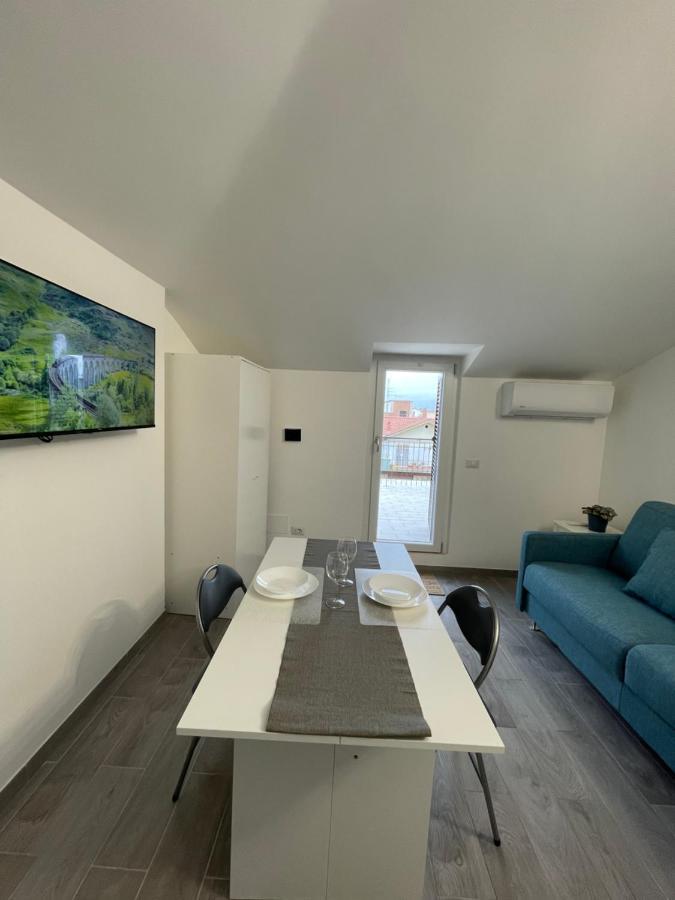 Minu, The Tiny House! Apartment Рим Екстериор снимка