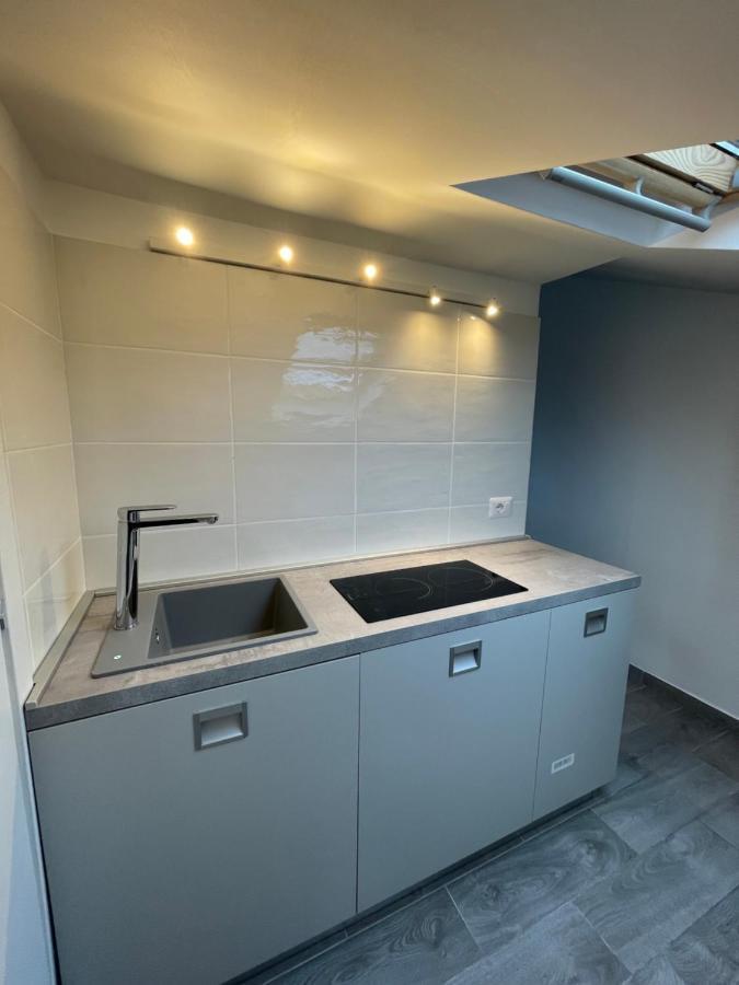 Minu, The Tiny House! Apartment Рим Екстериор снимка
